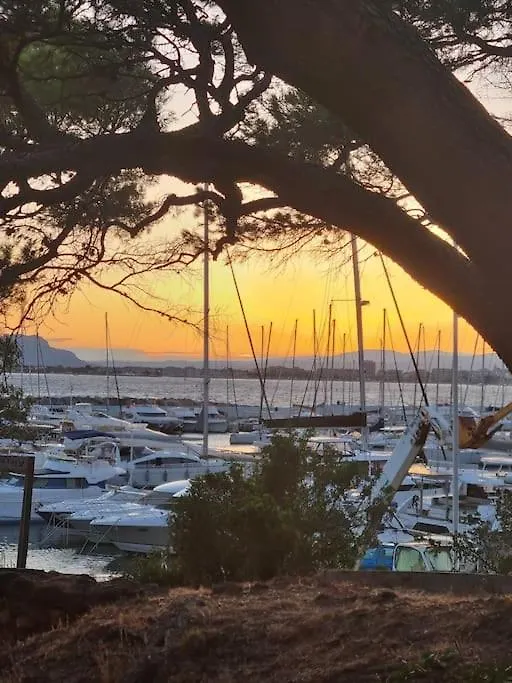 Holiday home La Passiflore Saint-Raphael